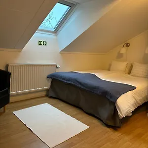  Séjour chez l'habitant Trollhaettans Suède
